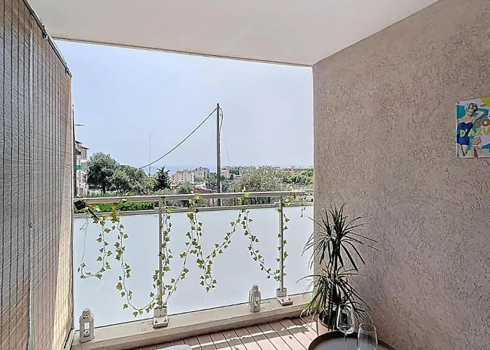 Apartmán Neuf Avec Terrasse Et Apercu *