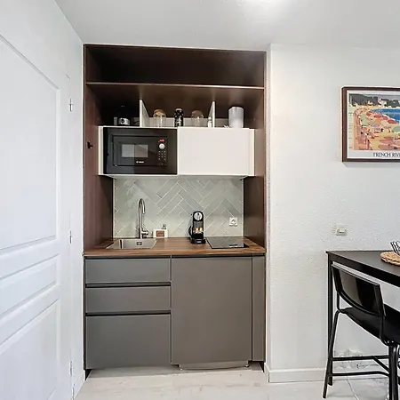 Neuf Avec Terrasse Et Apercu Apartmán Nice